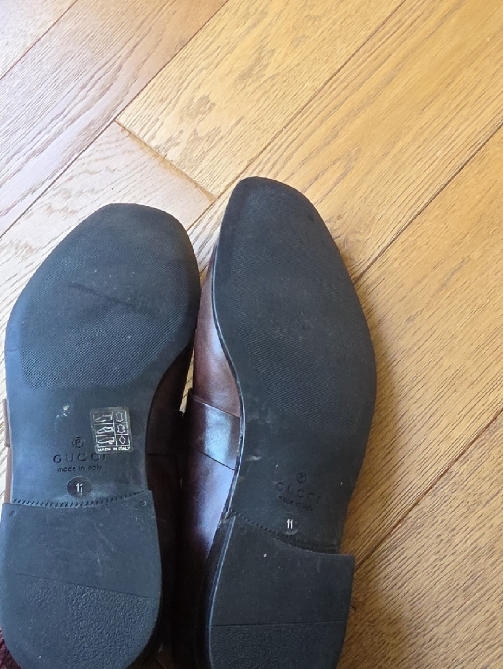 Gucci Men's Brown Leather Slip-On Loafers - Picture 9 of 11